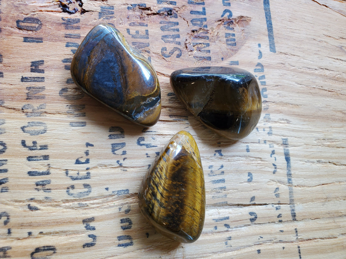 Tiger Eye Meditation Stone (1-1/2 inches)