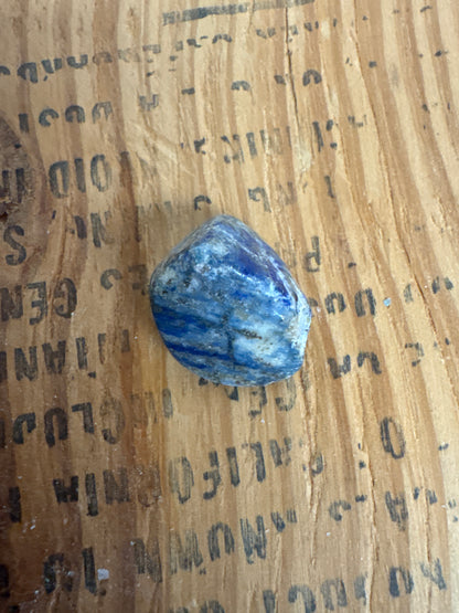 Sodalite Meditation Stone (Medium)